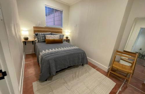 Martin Mill, Santa Fe Inspired Bungalow, 5 minutes to downtown - Foto 11