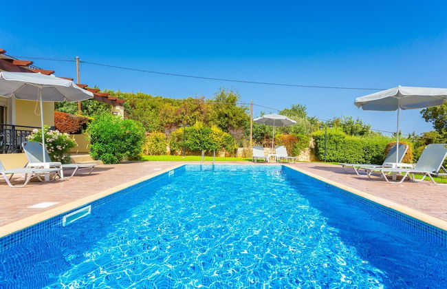 Villa Georgia Large Private Pool Walk to Beach A C Wifi Car Not Required - 1976 - Foto 7