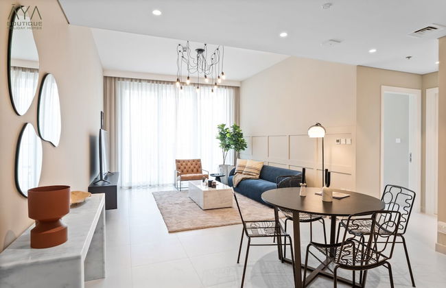 Aya - Elegant 1BR Apartment With Balcony and Creek Views - Photo 13