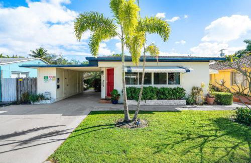 Coastal Harbor, King Bed, Pickleball Gear, Golf set, BBQ- 1 dollar rides to Beach, by Maven Vacation Rentals - Foto 33