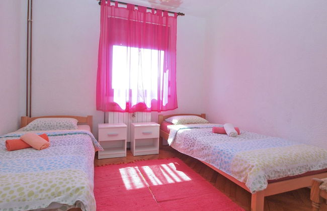 Apartment 1079 - Photo 3