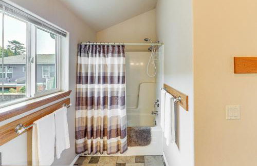 Coastal Oregon Home Walk to Dock! - Photo 12