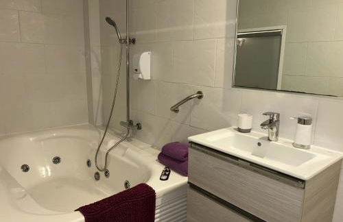 Apartahotel Baldiri - Foto 9