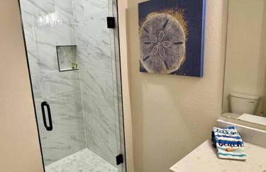 Downtown, Bay Views, Fish Market, and Blue Angels! - Foto 26