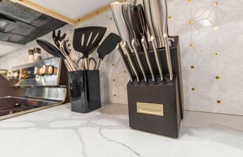 5BR Serenity Tampa Pool and Hot tub - Foto 13