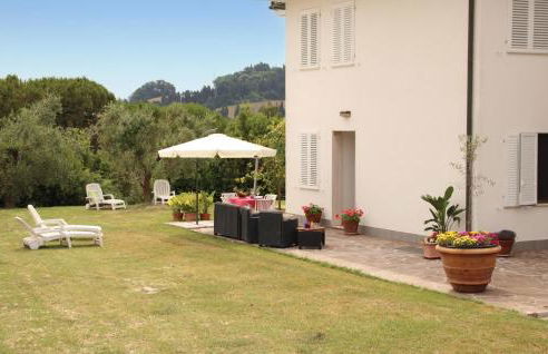 Lovely Apartment In Collesalvetti - Foto 9