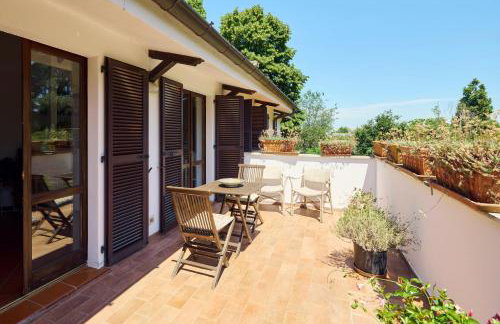 Apartment in Villa La Carruba - Photo 8
