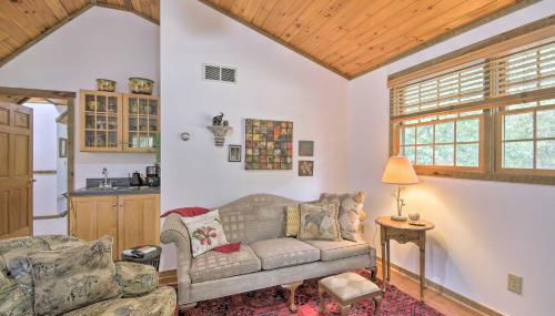 Couples Cabin - 5 Mi to DT Berkeley Springs! - Foto 4