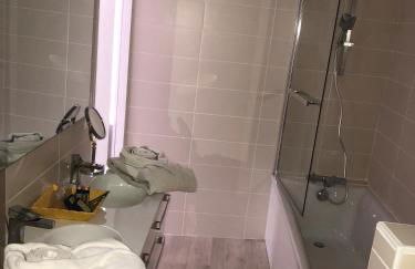 Cottage du chateau for 4 people 90 M- 2 bedrooms 2 bathrooms pool - Foto 19