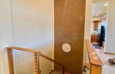 Luxury home w a View- biking and hiking near - Foto 19