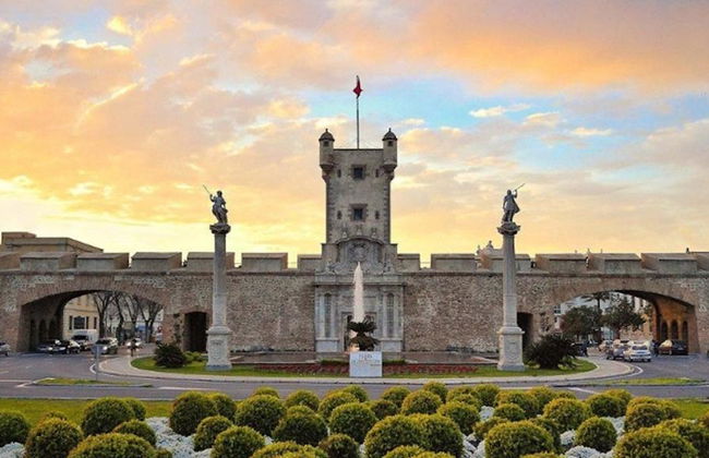 Panoramic Walking Tour Cadiz - Photo 6