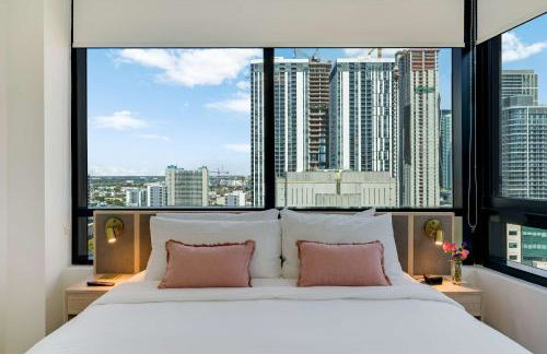 Sky Corner Residence- Pool Parking Amenities - Foto 11