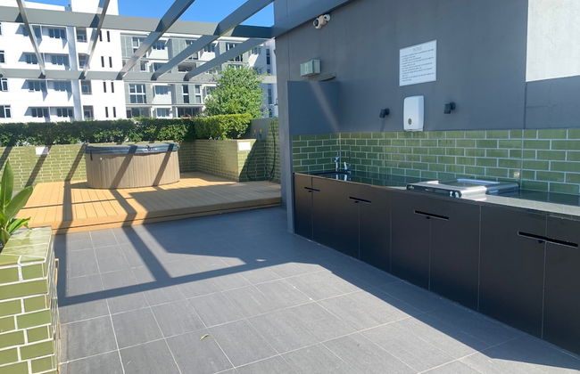 Vine Serviced Apartments - Photo 31