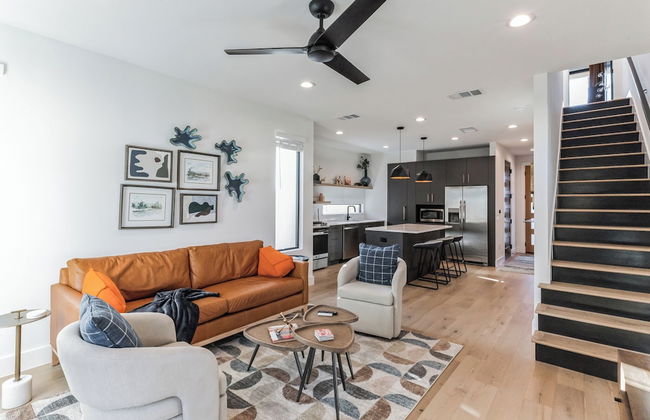 Chic Austin Getaway Brand New w/ Rooftop Patio! - Foto 1