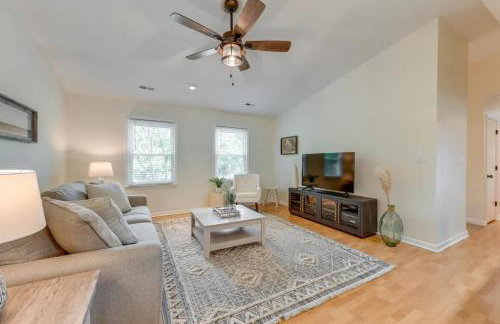 Pet-Friendly Mooresville Escape with Fenced Yard and Lake Access - Foto 8