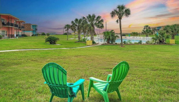 2 Pools, Beach Boardwalk Access Studio, Sleeps 5 Beach Bungalow by Avantstay - Foto 5, Interior