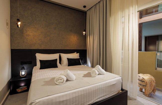 Hersonissos Beach Front Suites - Photo 39