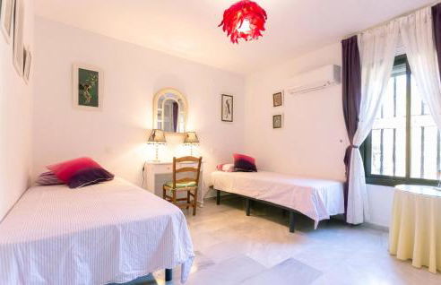 Lilia Barajas - Photo 36