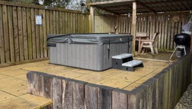 NEW! Country boutique escape . HOT TUB - Foto 3