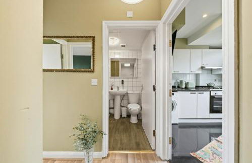 Comfortable 2 Bedroom Flat-Easy Access to Central - Foto 13