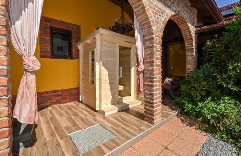 2 Bedroom Cozy Home In Gornja Ploscica - Foto 14