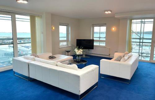 Quay & Sea View Spacious Modern Secure Parking - Photo 26