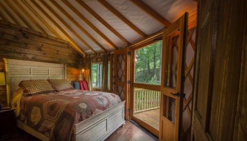 Spring Ridge Luxury Yurt - Creekside Glamping with Private Hot Tub - Foto 3