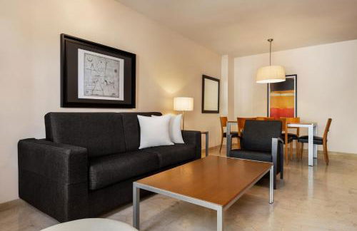 Ramada Hotel & Suites by Wyndham Costa del Sol - Photo 98