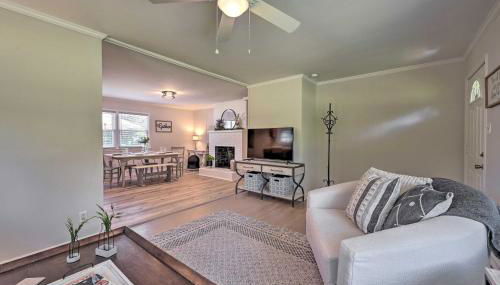 Charming Retreat on 5 Acres with Deck and Grill! - Foto 5