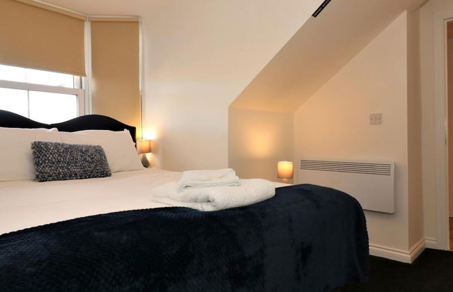 No 11 Bonnet Road - 2 Bed - Photo 4