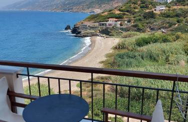 Anarrousa Studios & Apartments - Photo 10