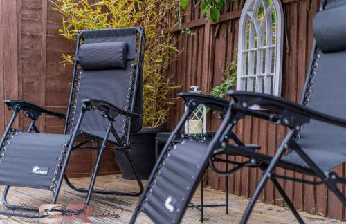 Comfortable 1-Bed House, Sleeps 4, Fast Wi-Fi with Private Garden and Free Parking - Foto 42