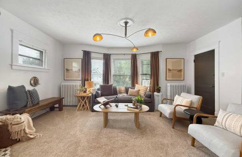 Chic Lakeside Retreat Steps from the Beach - Foto 20