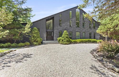 Wainscott Woods by Rove Travel - Luxe Estate with Pool - Foto 47