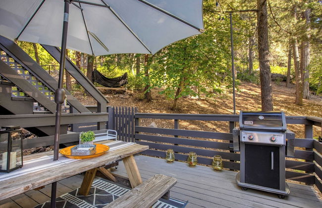 A-frame Retreat Chic and Modern Forest Views, Hammock, Outdoor Dining, Decks - Foto 3