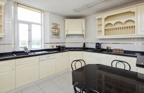 Beautiful 'Mayfield' Villa with private pool! - Foto 36