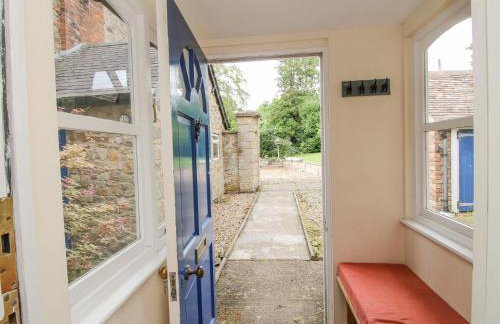 The Coach House - Photo 13