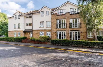 STN - Bishops's Stortford - Free Gated Parking - Two Bed Apartment - Perfect location for Stansted Airport - Foto 22