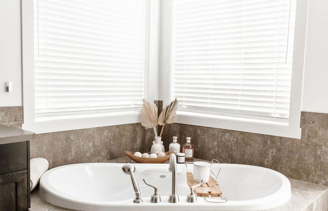 Private Luxury Oasis w Pool HT Parking - Photo 47