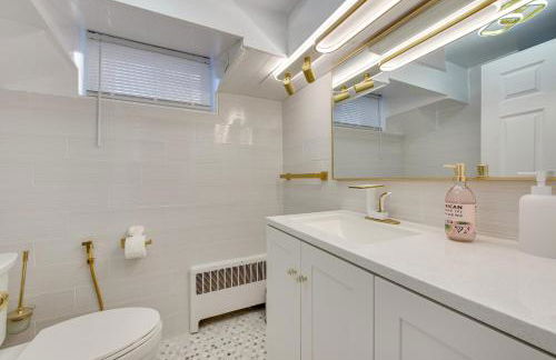 1 Mi to Downtown Salem Vacation Rental! - Photo 17