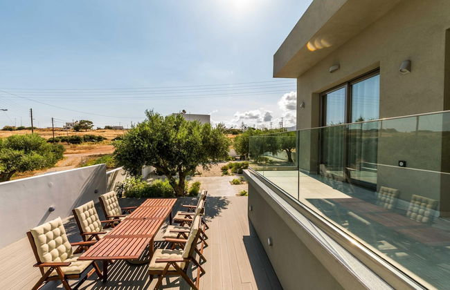 Nama Luxury Villa 250m From the sea Makry Gialos - Foto 6