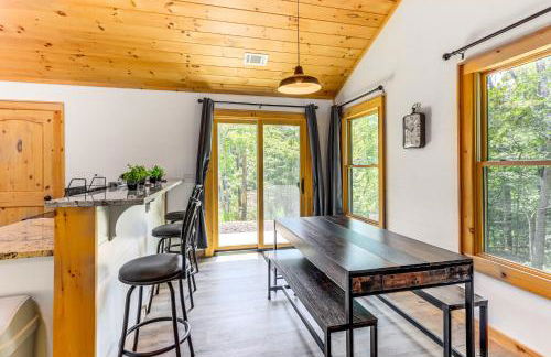 McCaysville Cabin Fire Pit, BBQ and More! - Foto 6