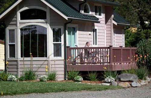 Luxury Cottage with Furnished Deck in Trinity, California - Foto 25