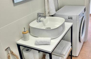 The Little House by the Sea - Foto 11