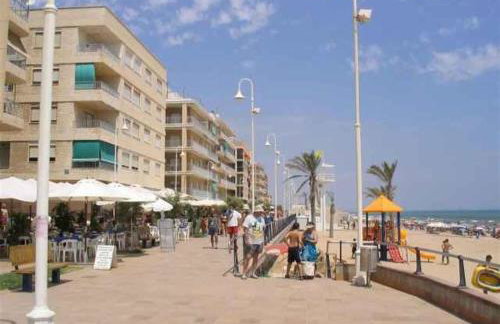 Penthouse with stunning views - Photo 17