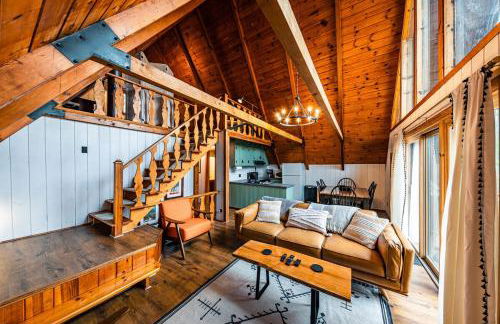 Nine Sides Lodge- Cozy A-Frame makes base camp for ADK Adventures - Foto 1