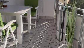 Helle schöne Dachgeschosswohnung mit Balkon - Foto 1
