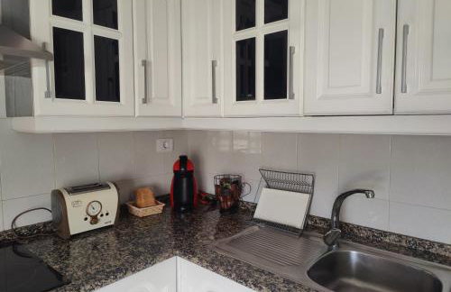 Ático espacioso en zona céntrica - Foto 16