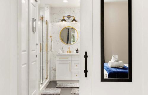 Manchaca 4 bedroom sleeps 10 Pool and Hot tub - Photo 45