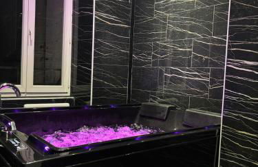 Love rom, jacuzzi - Photo 2